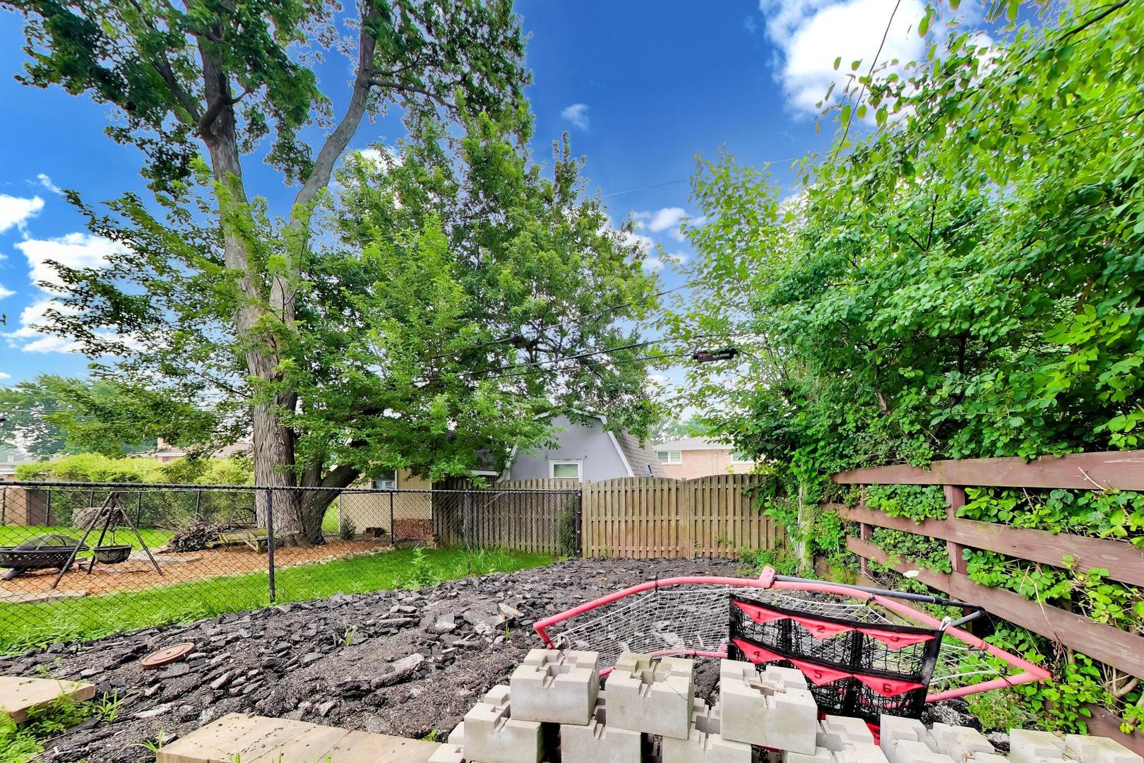 9007 W 92nd Street Property Photo 35