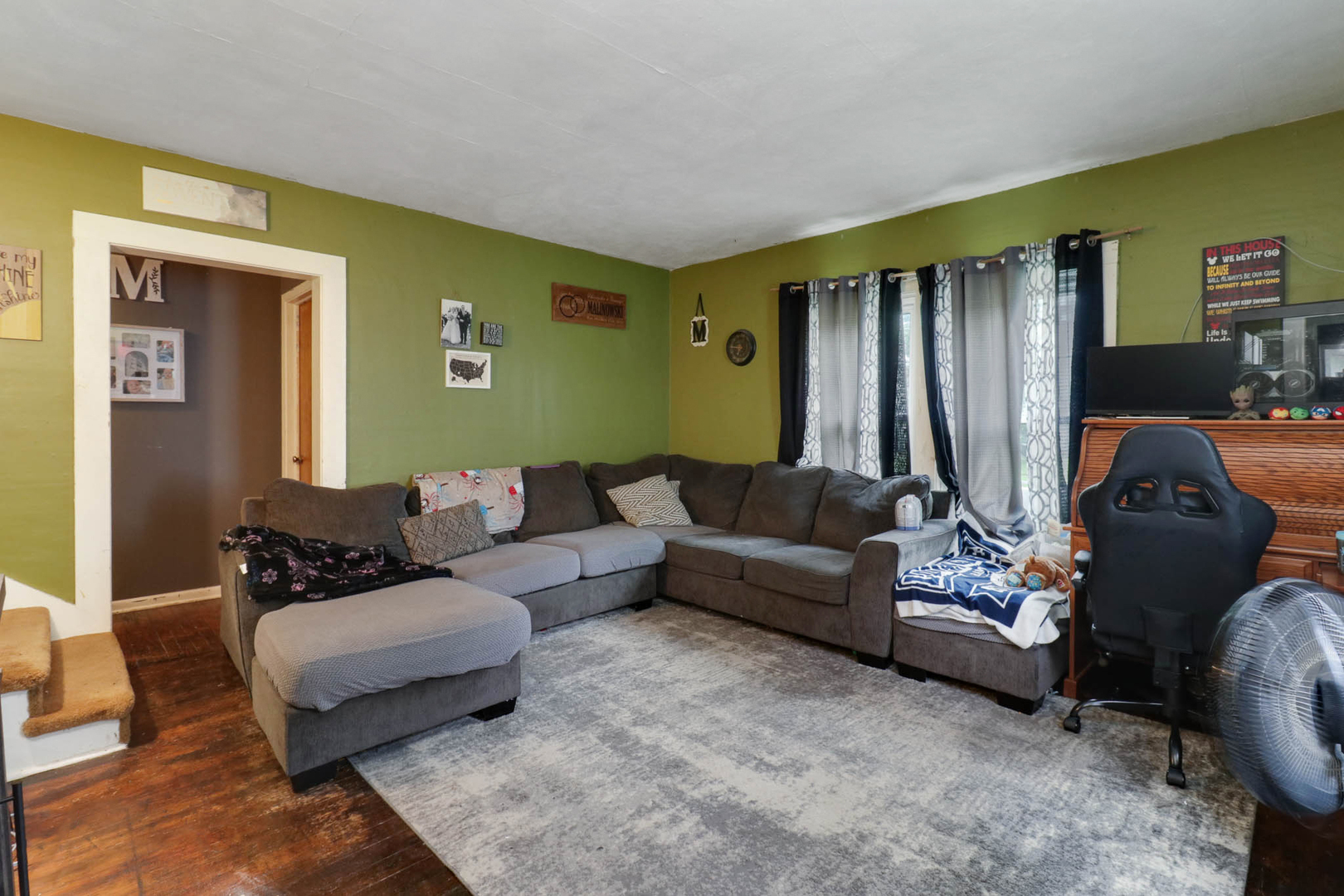 300 N Bogardus Street Property Photo 4