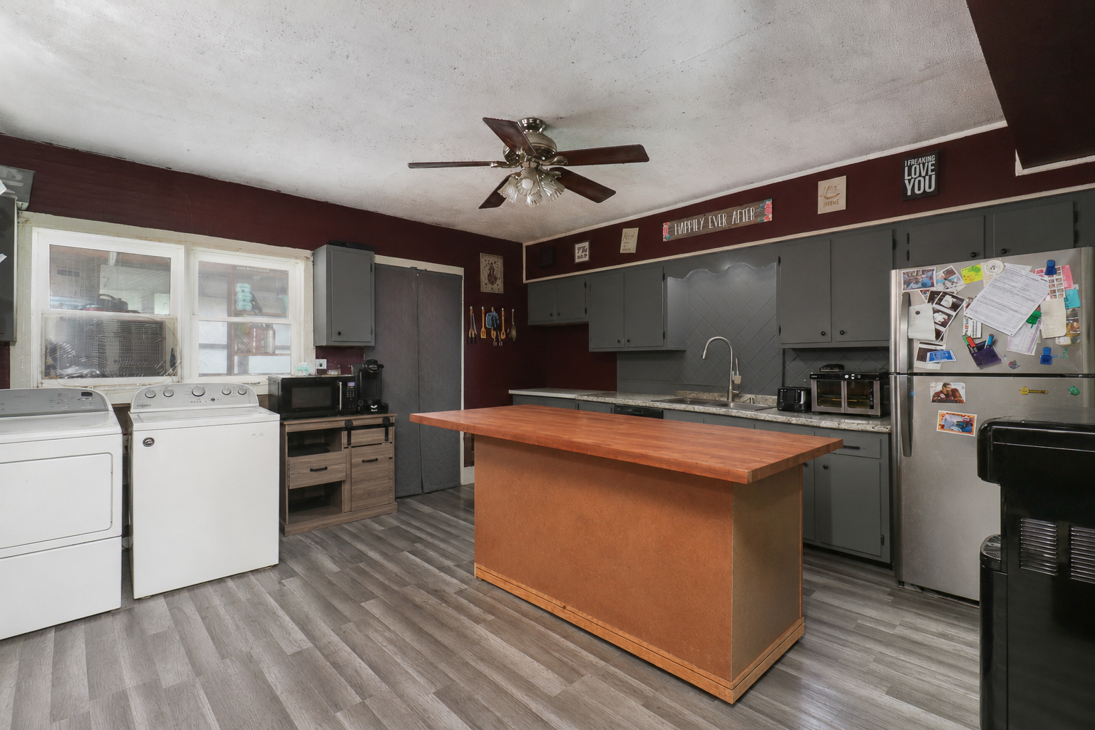 300 N Bogardus Street Property Photo 7
