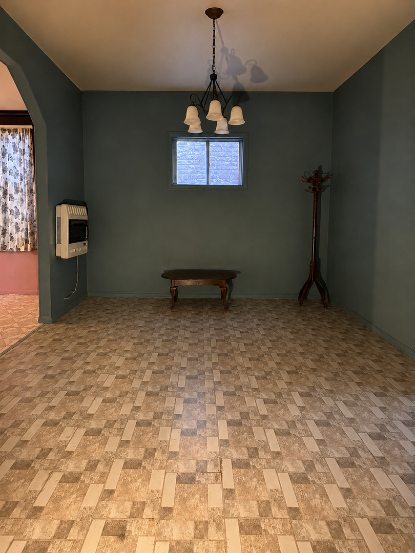 2104 S California Avenue Property Photo 11