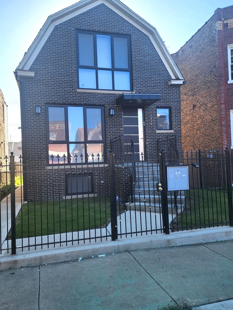 1034 N Drake Avenue Property Photo 1