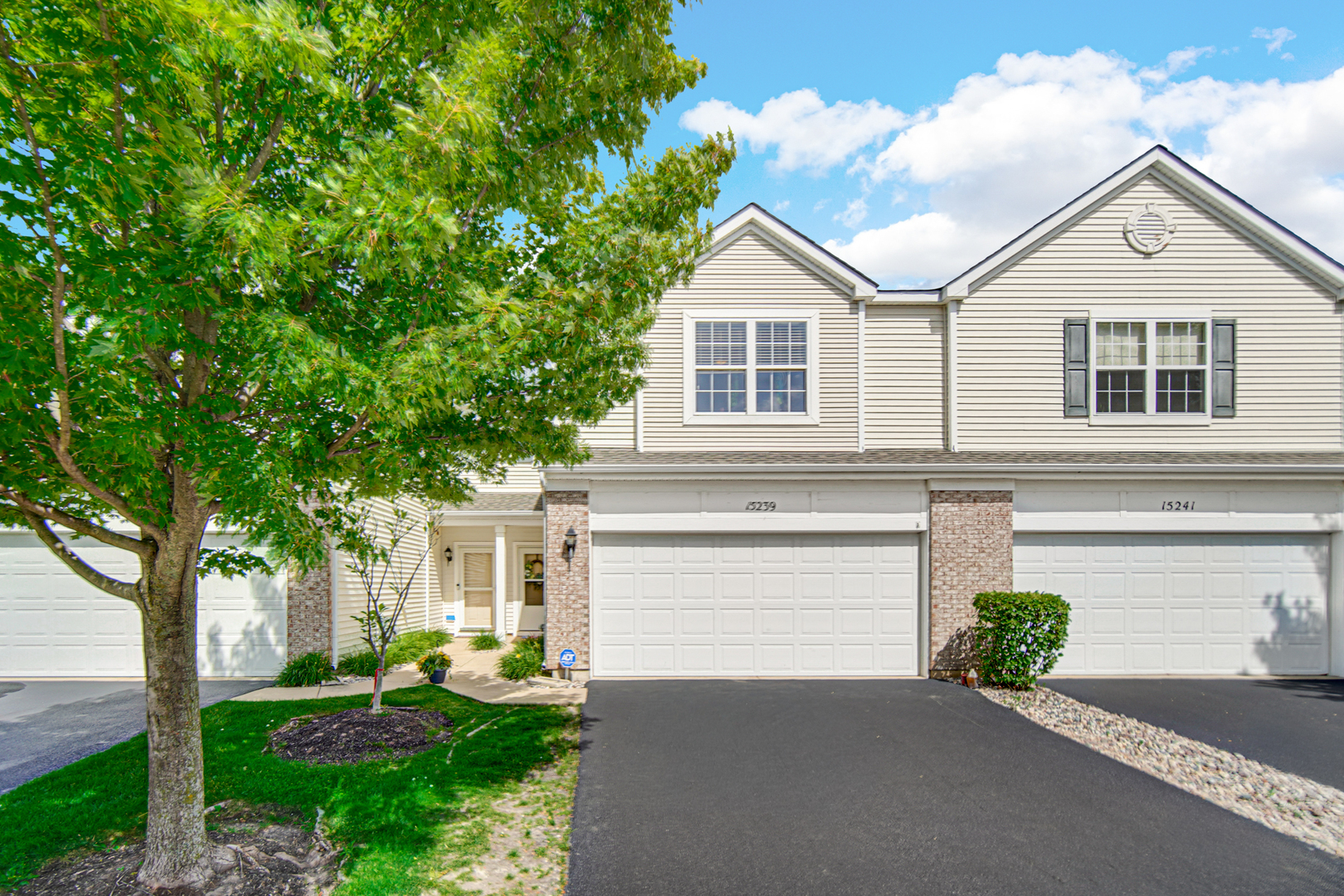 15239 Kenmare Circle Property Photo 1