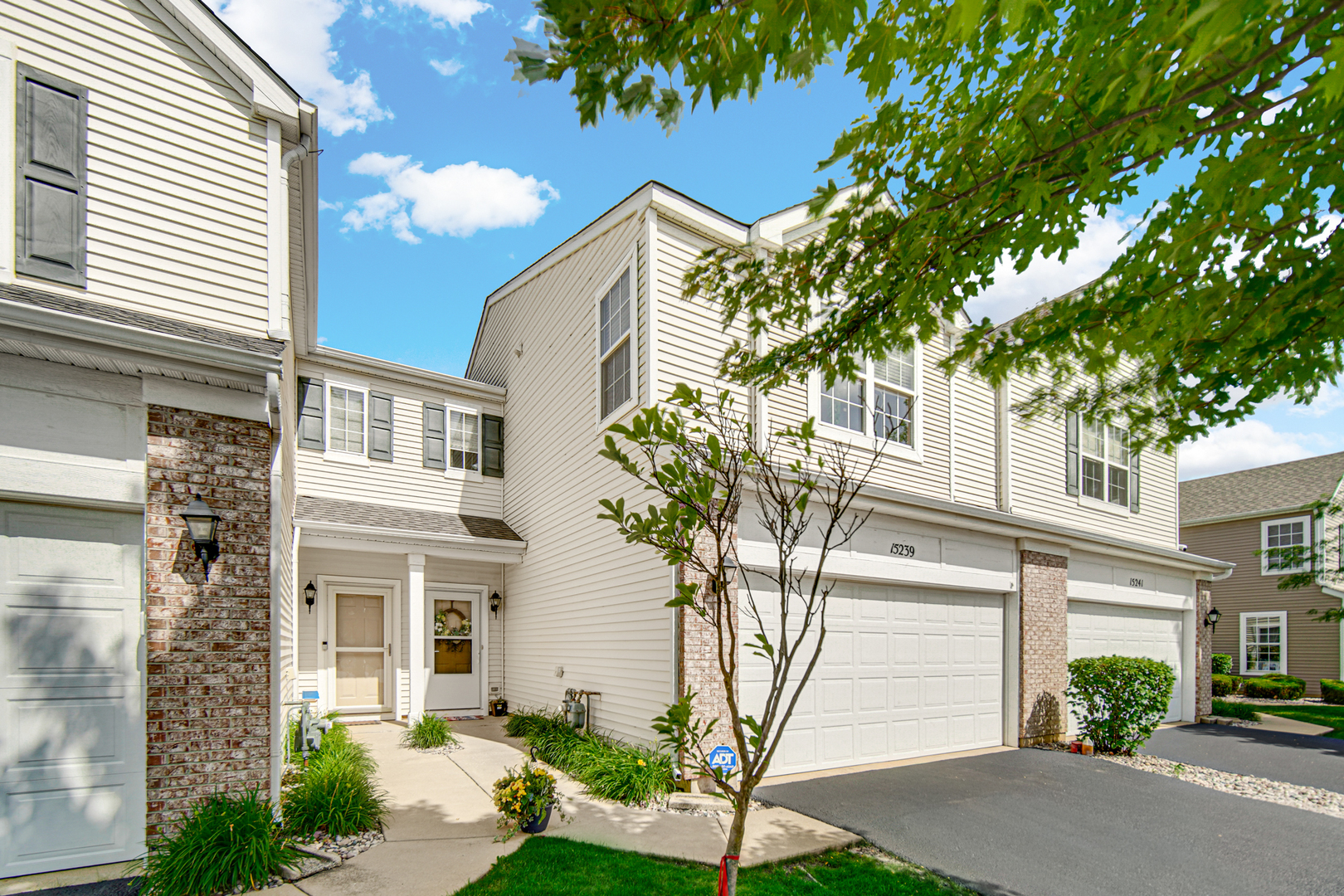 15239 Kenmare Circle Property Photo 3