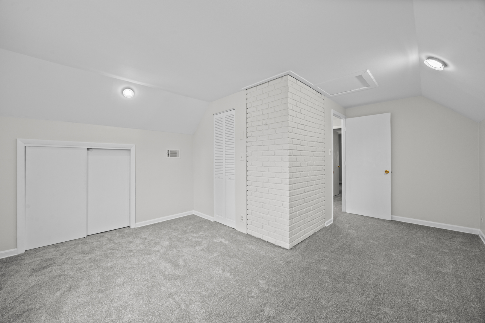 2207 Crawford Avenue Property Photo 20