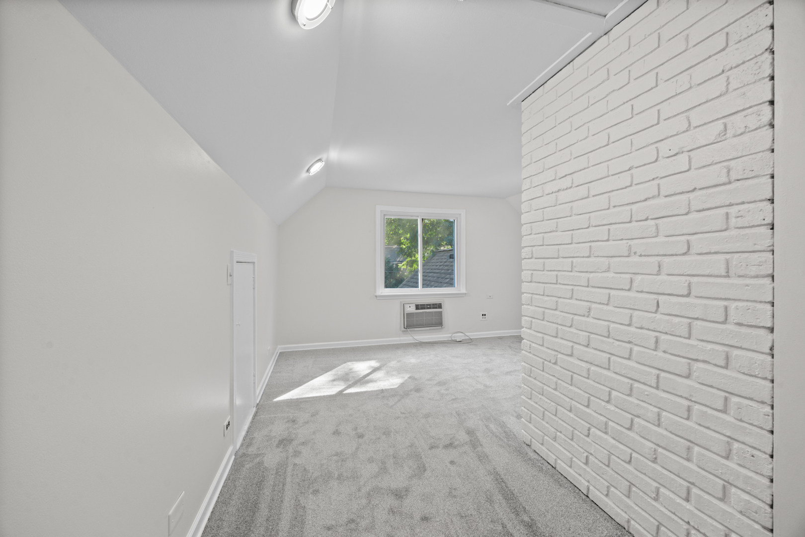 2207 Crawford Avenue Property Photo 21