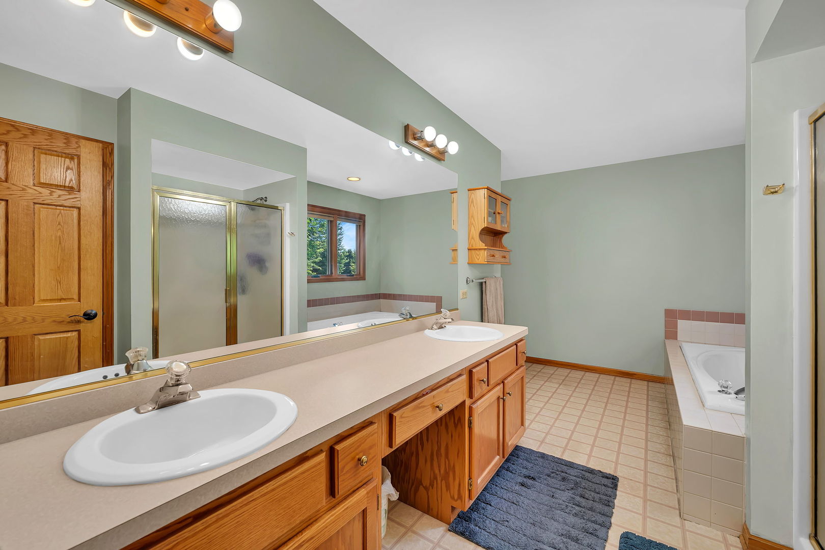 24221 Brown Lane Property Photo 19