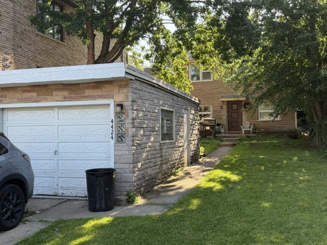 4424 N Natchez Avenue Property Photo 2