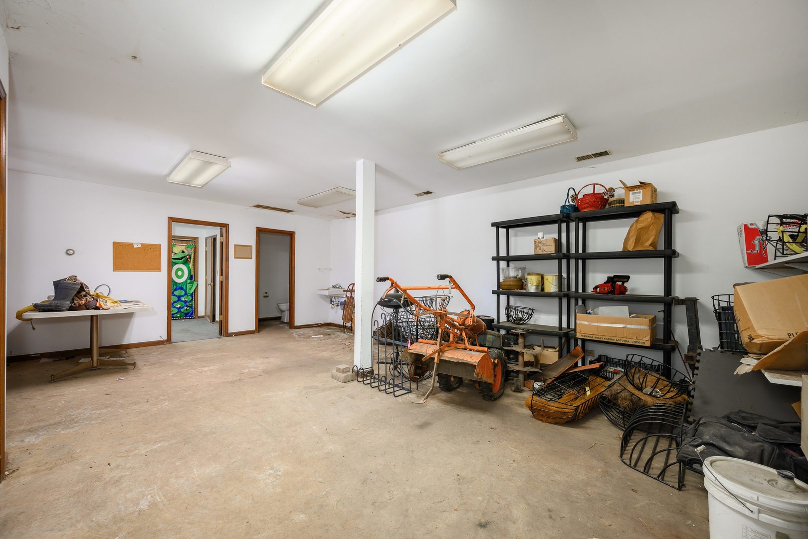 101 E Main Street Property Photo 18