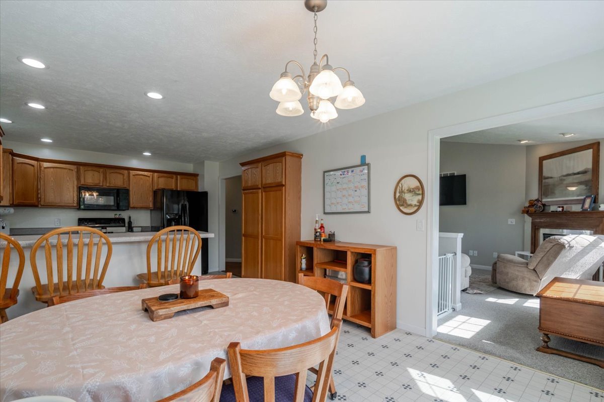 412 Sunset Drive Property Photo 12