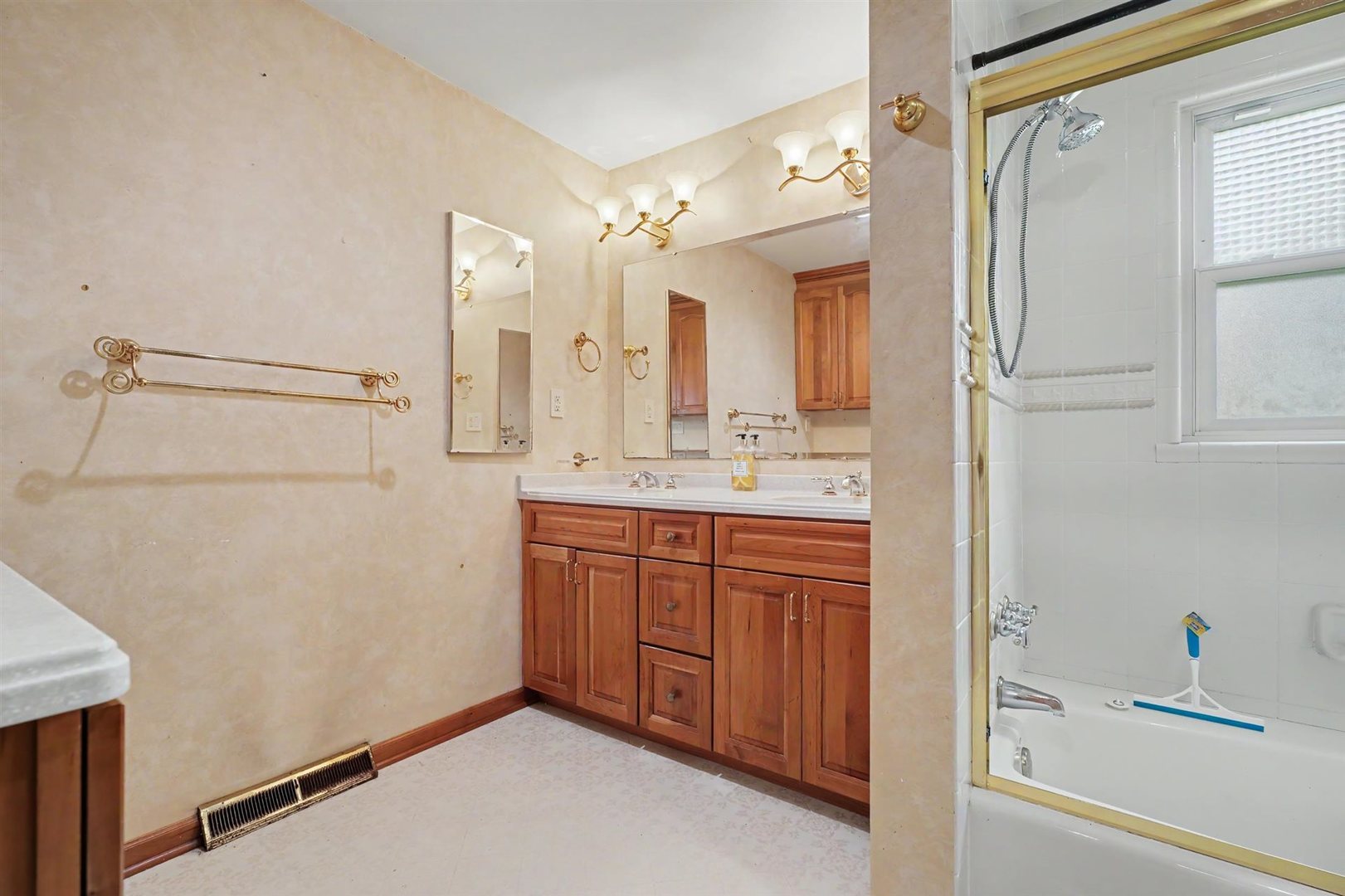 12693381 Property Photo 20