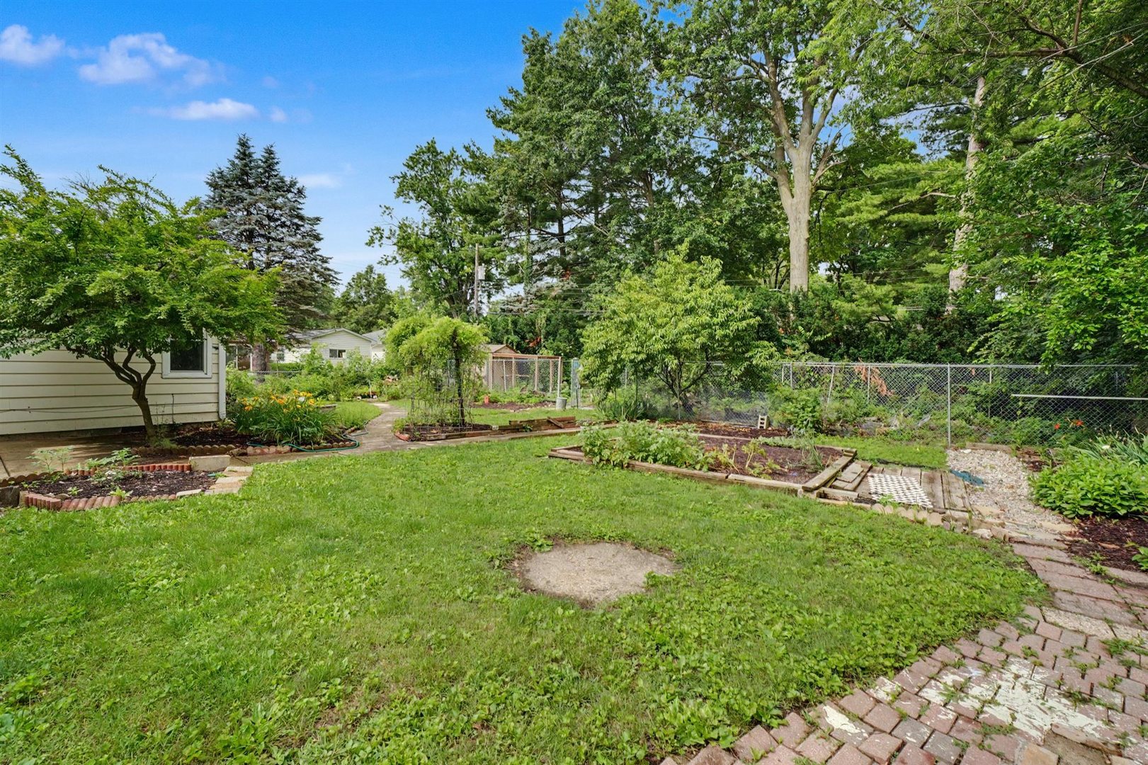 12693381 Property Photo 26