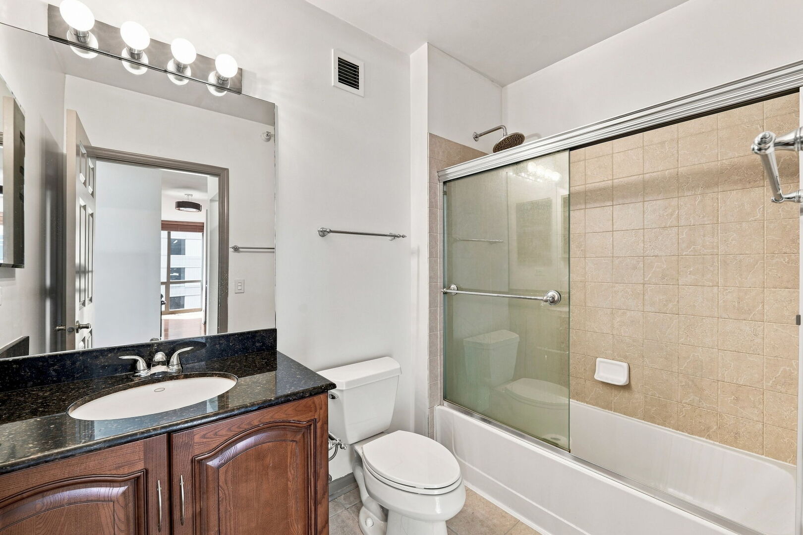635 N Dearborn Street 902 Property Photo 18