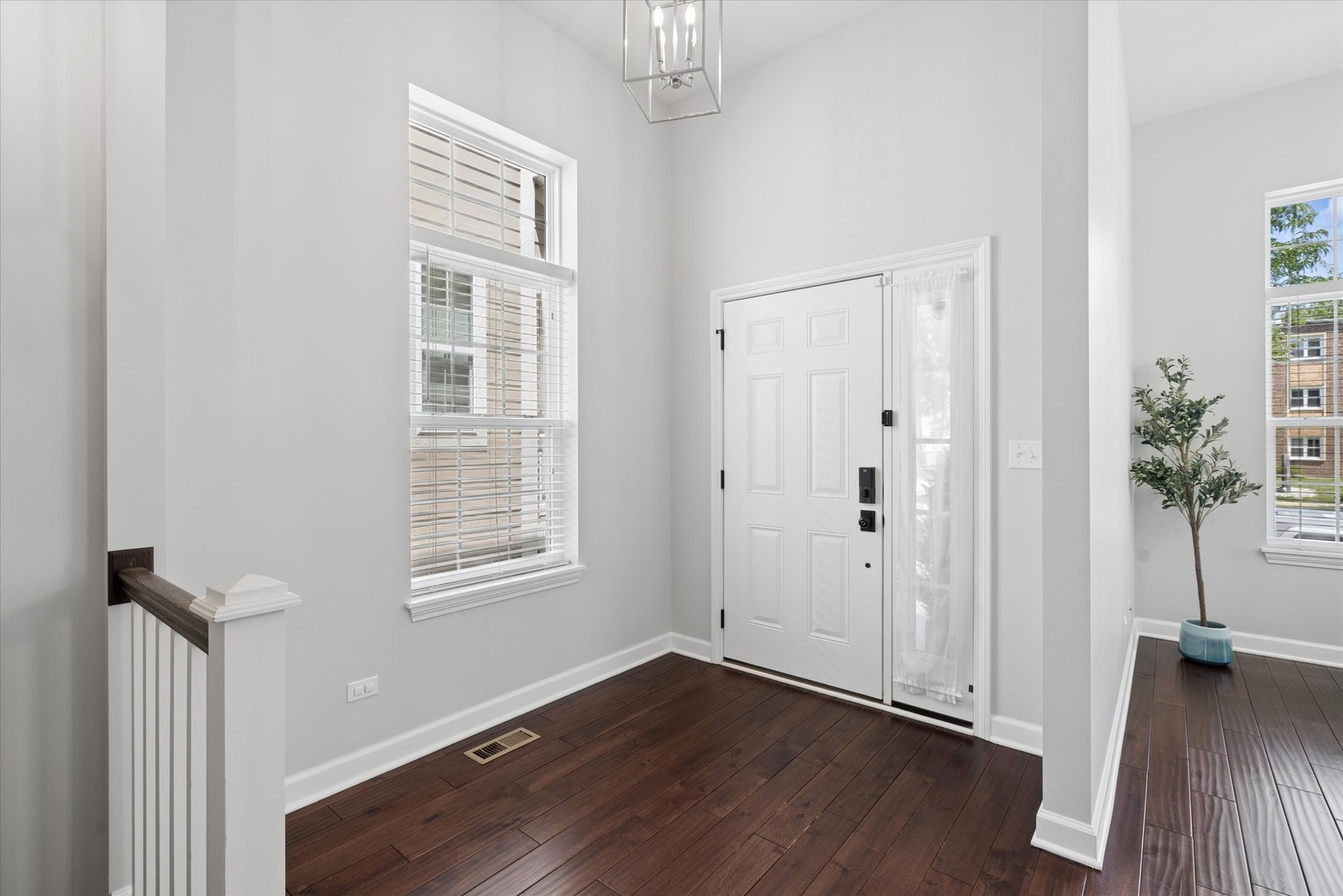 14 N Dryden Place Property Photo 2