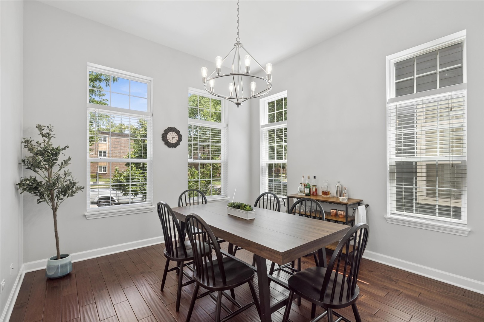 14 N Dryden Place Property Photo 3