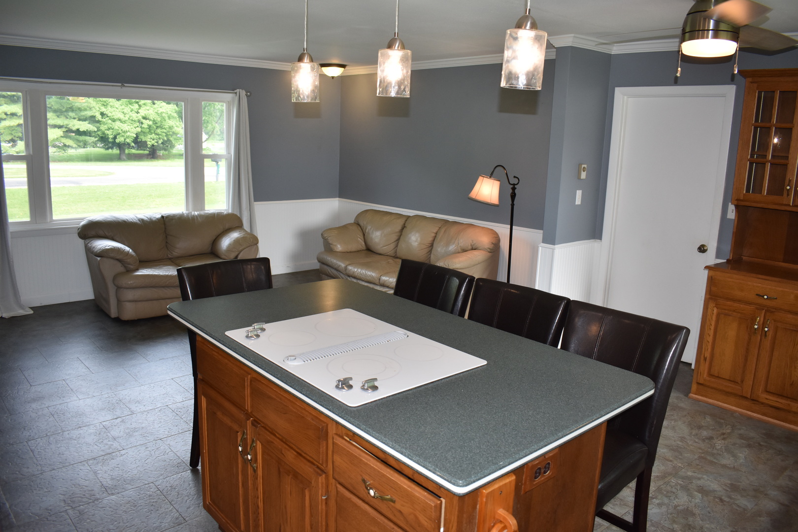 124 Hislop Drive Property Photo 3