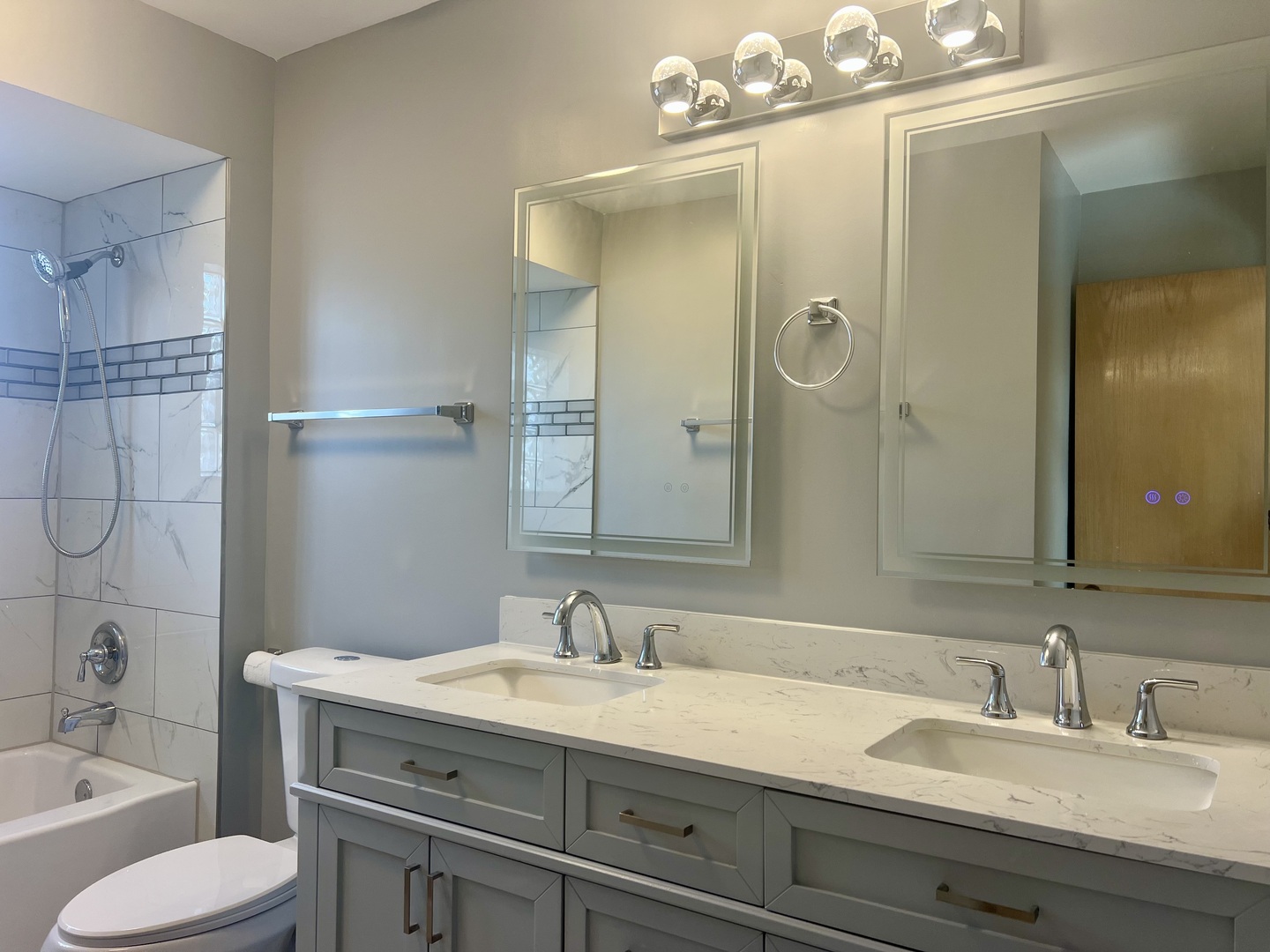 15635 Minerva Avenue Property Photo 7