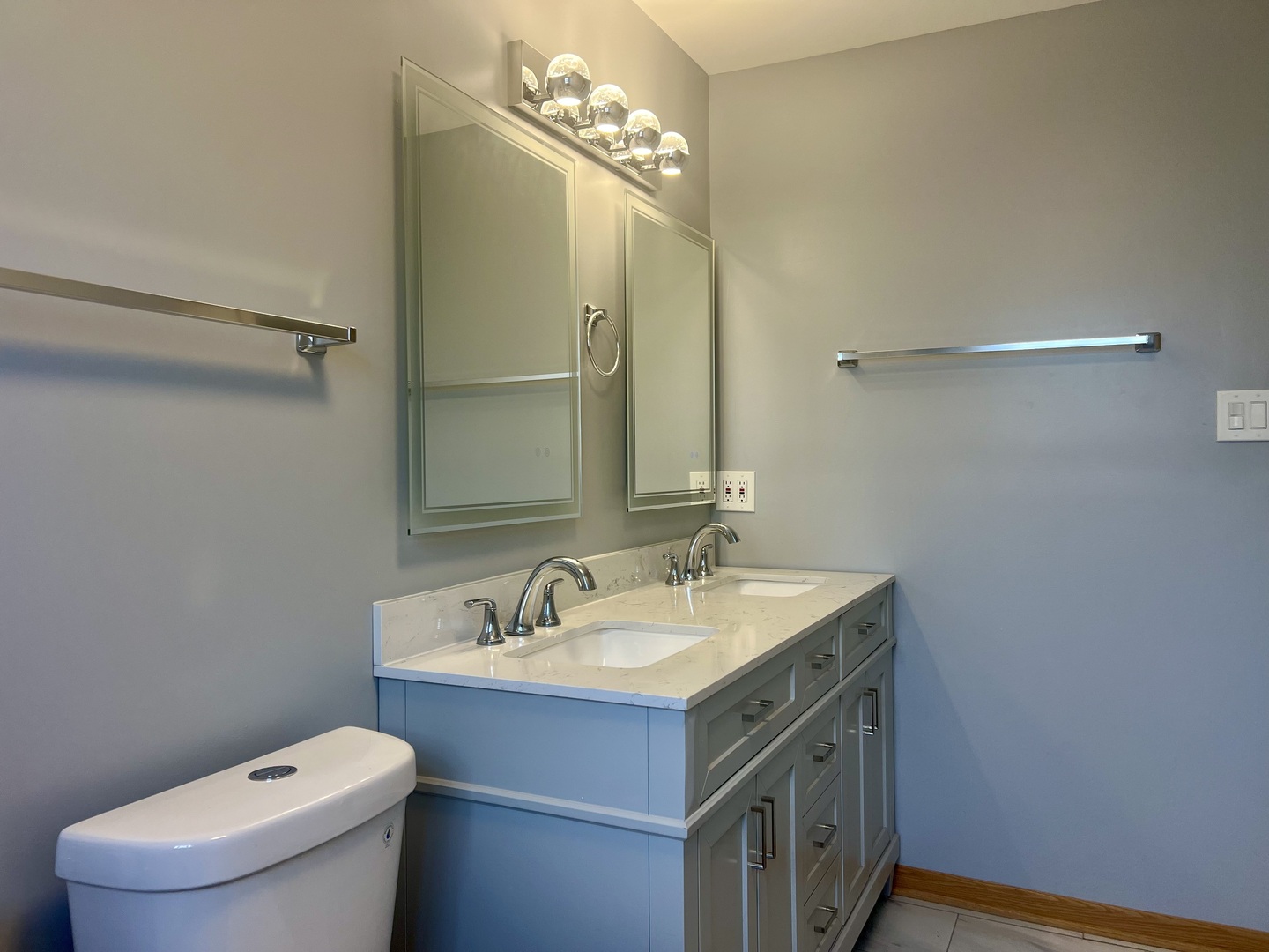 15635 Minerva Avenue Property Photo 9