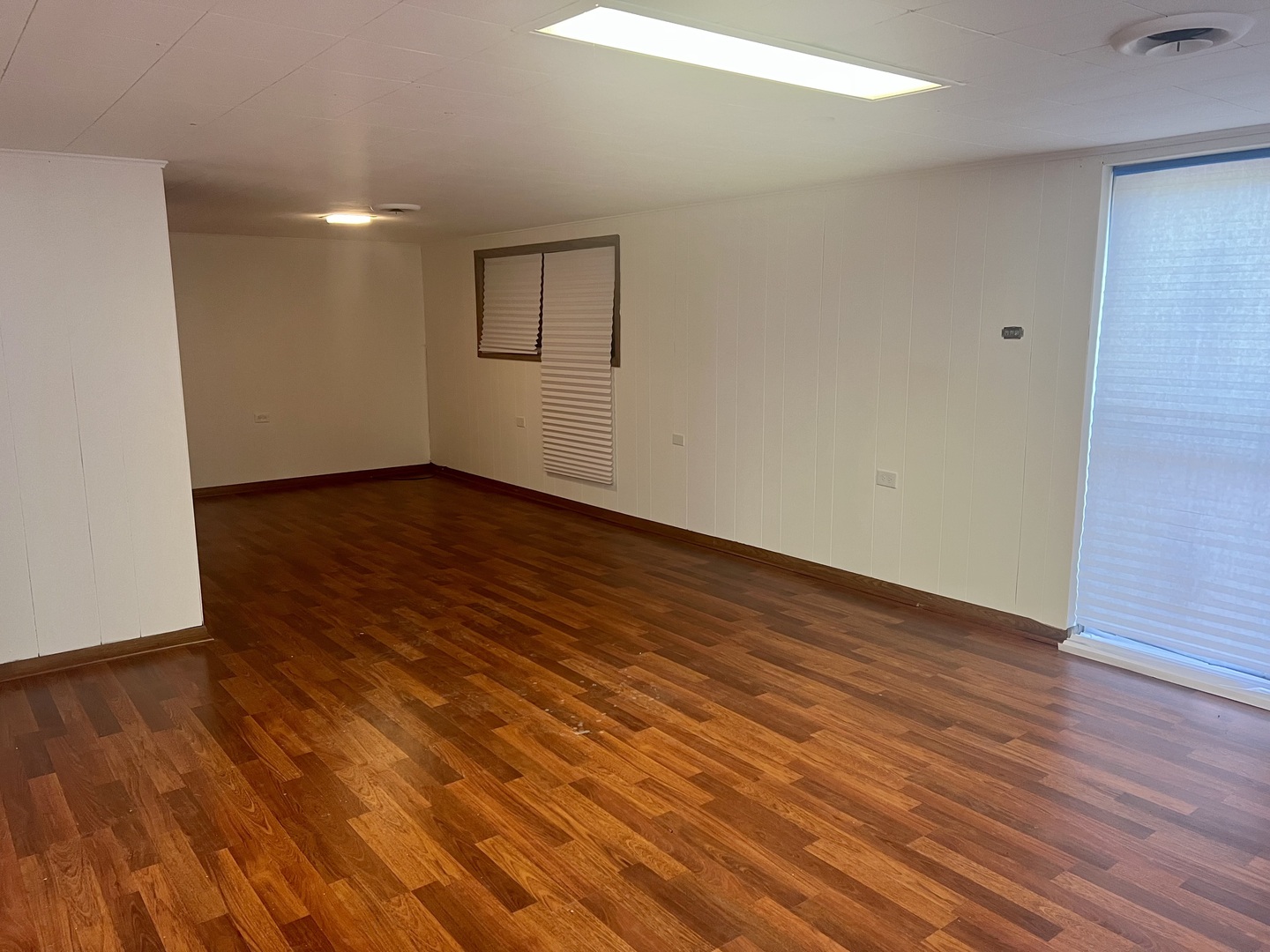 15635 Minerva Avenue Property Photo 13