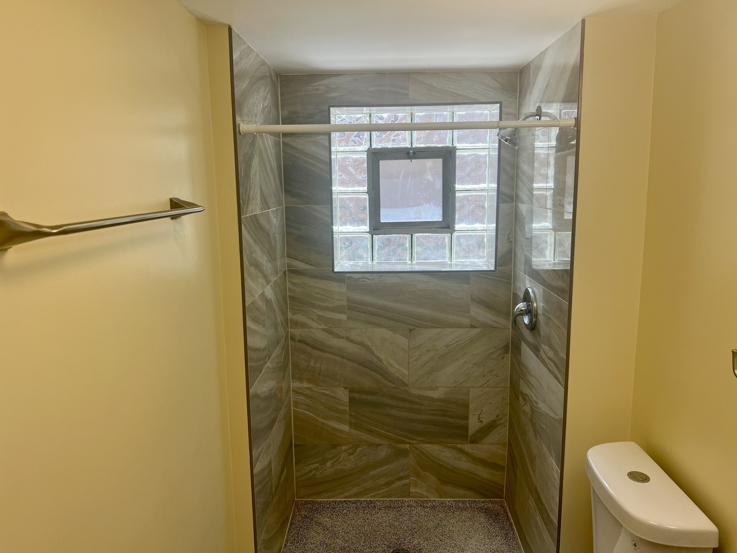15635 Minerva Avenue Property Photo 16
