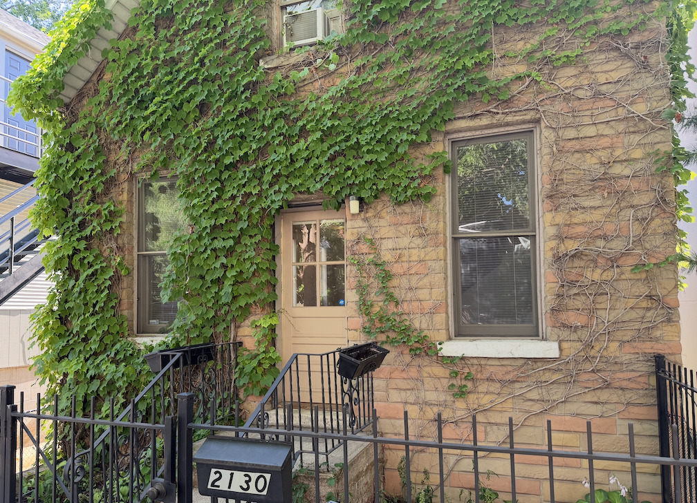 2130 N Hoyne Avenue Property Photo 1