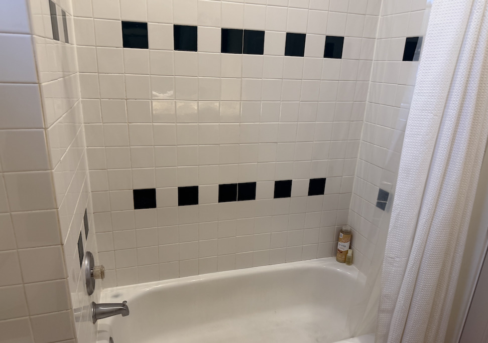 2130 N Hoyne Avenue Property Photo 5