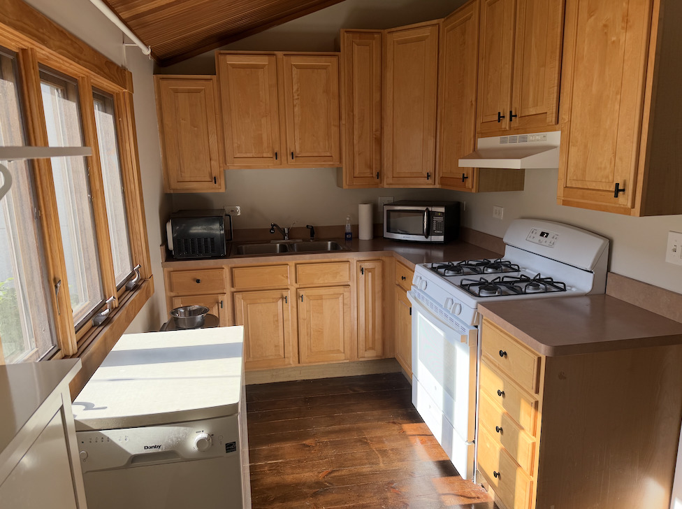 2130 N Hoyne Avenue Property Photo 6
