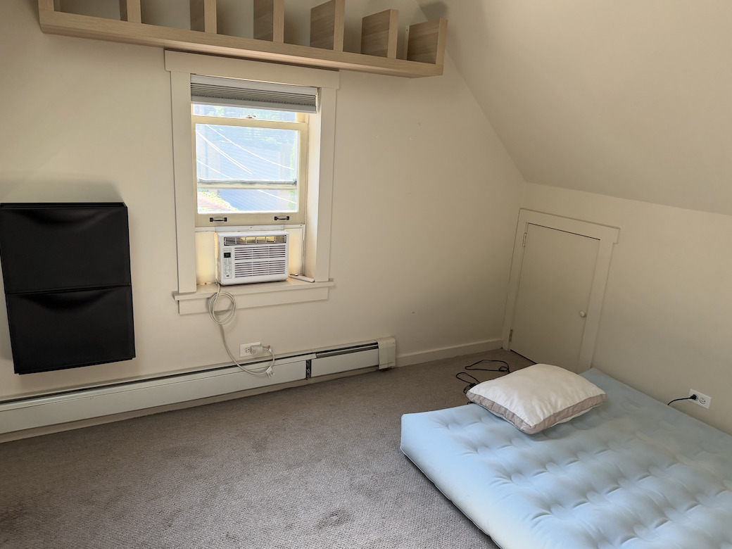 2130 N Hoyne Avenue Property Photo 8