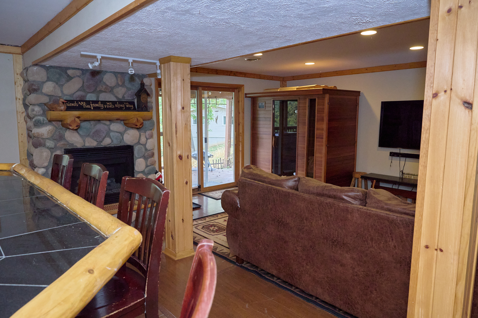 21 Magnolia Court Property Photo 66