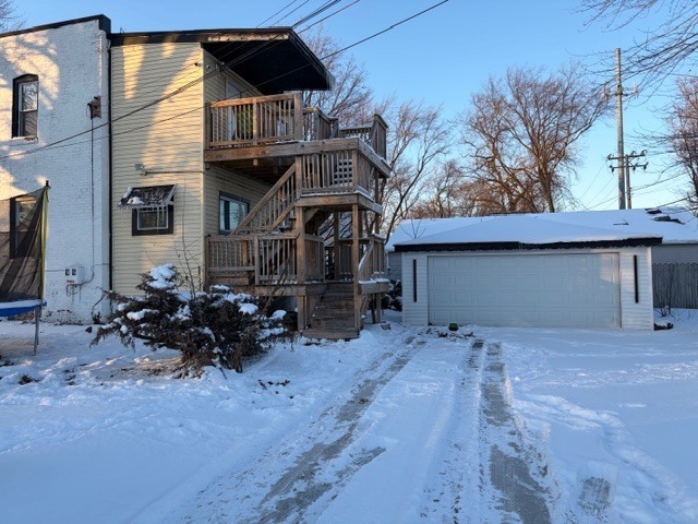 893 Greenbay Avenue Property Photo 9