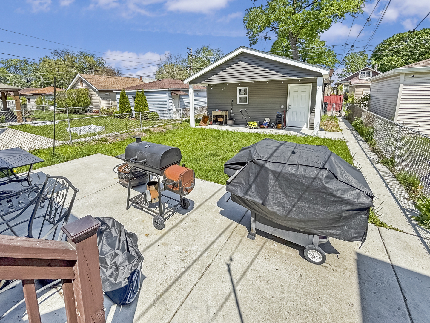 2719 Euclid Avenue Property Photo 18