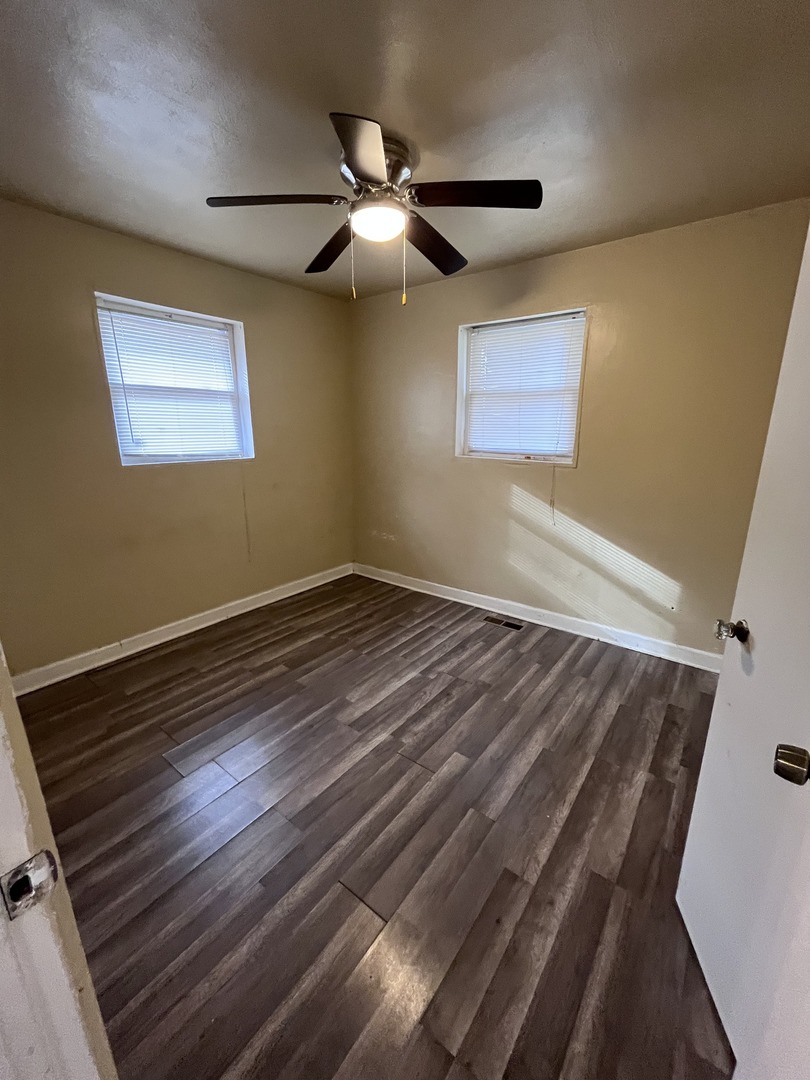 17002 Lorenz Avenue Property Photo 4