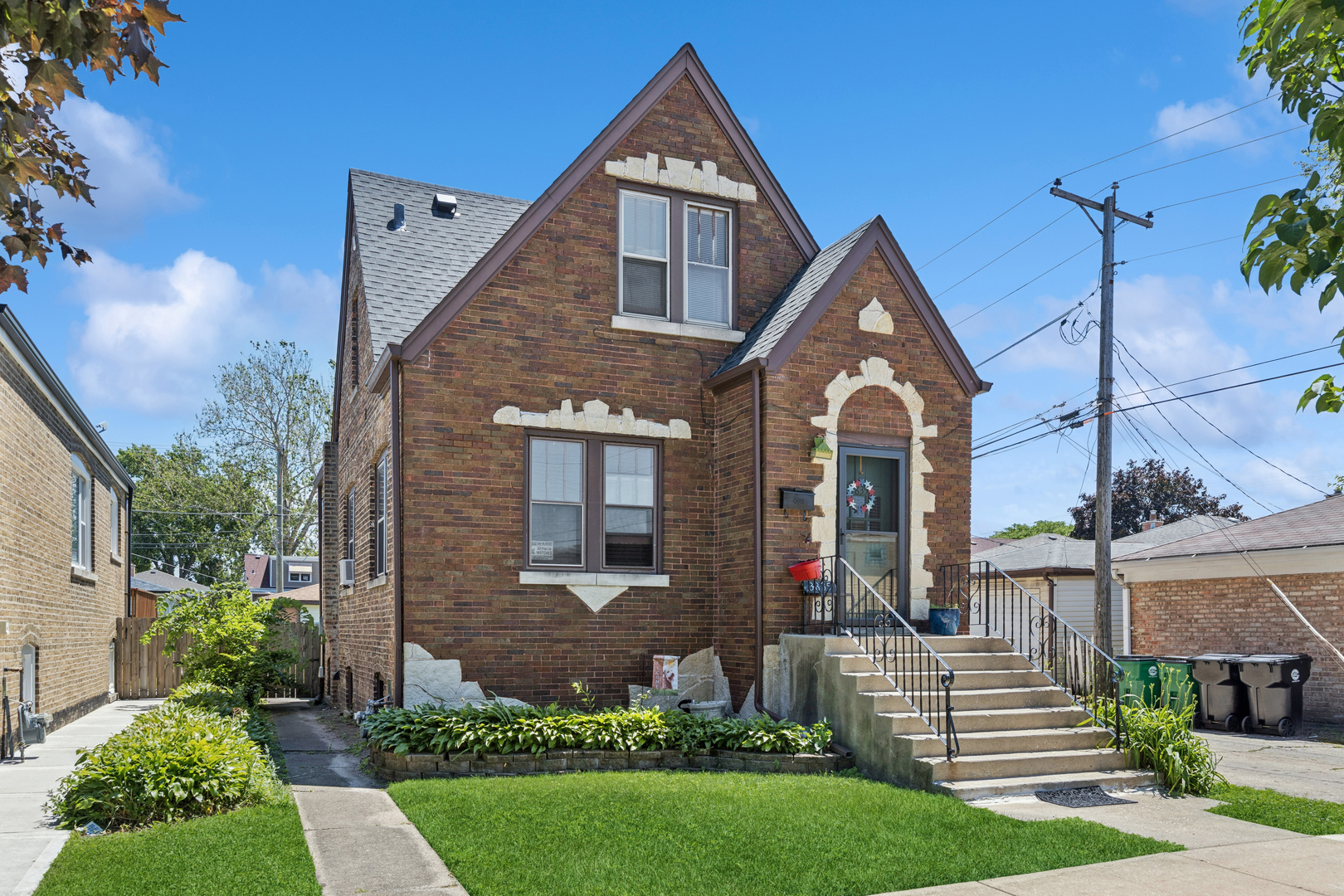 3835 Maple Avenue Property Photo 1
