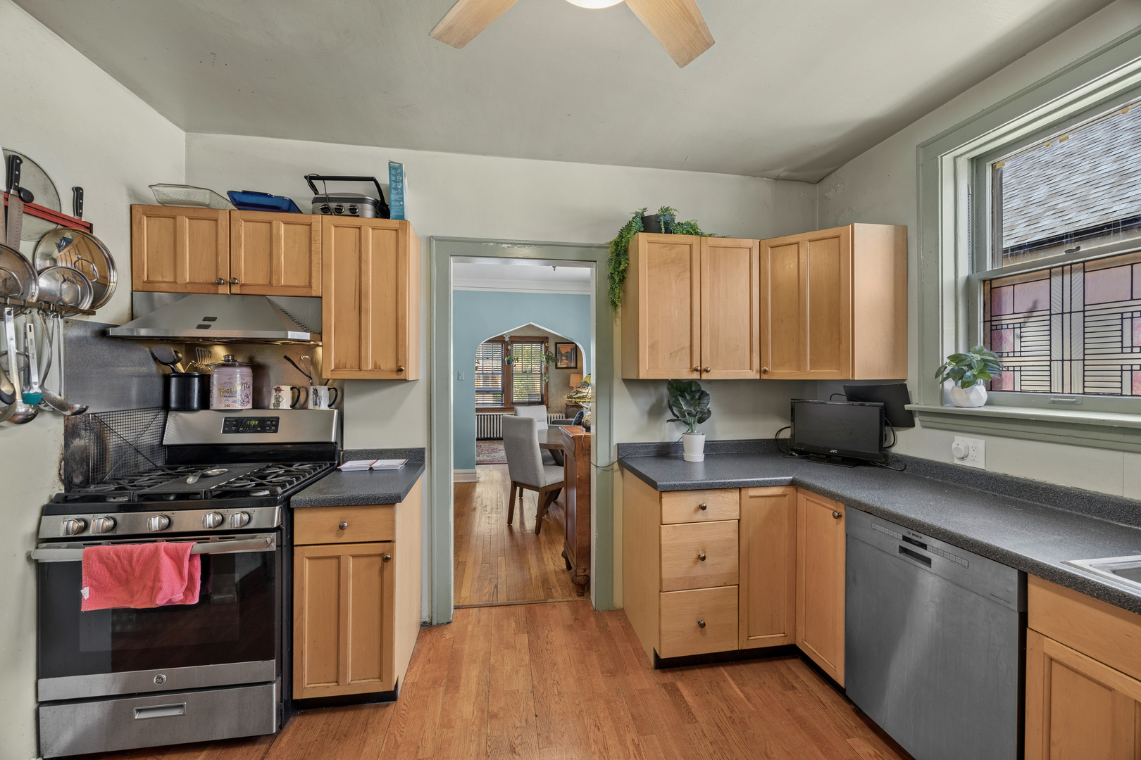 3835 Maple Avenue Property Photo 10