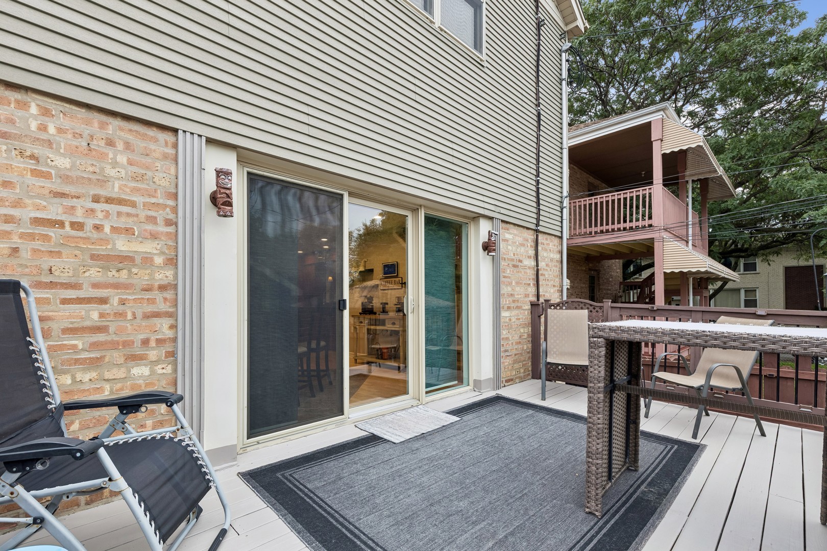 6039 W Montrose Avenue Property Photo 25