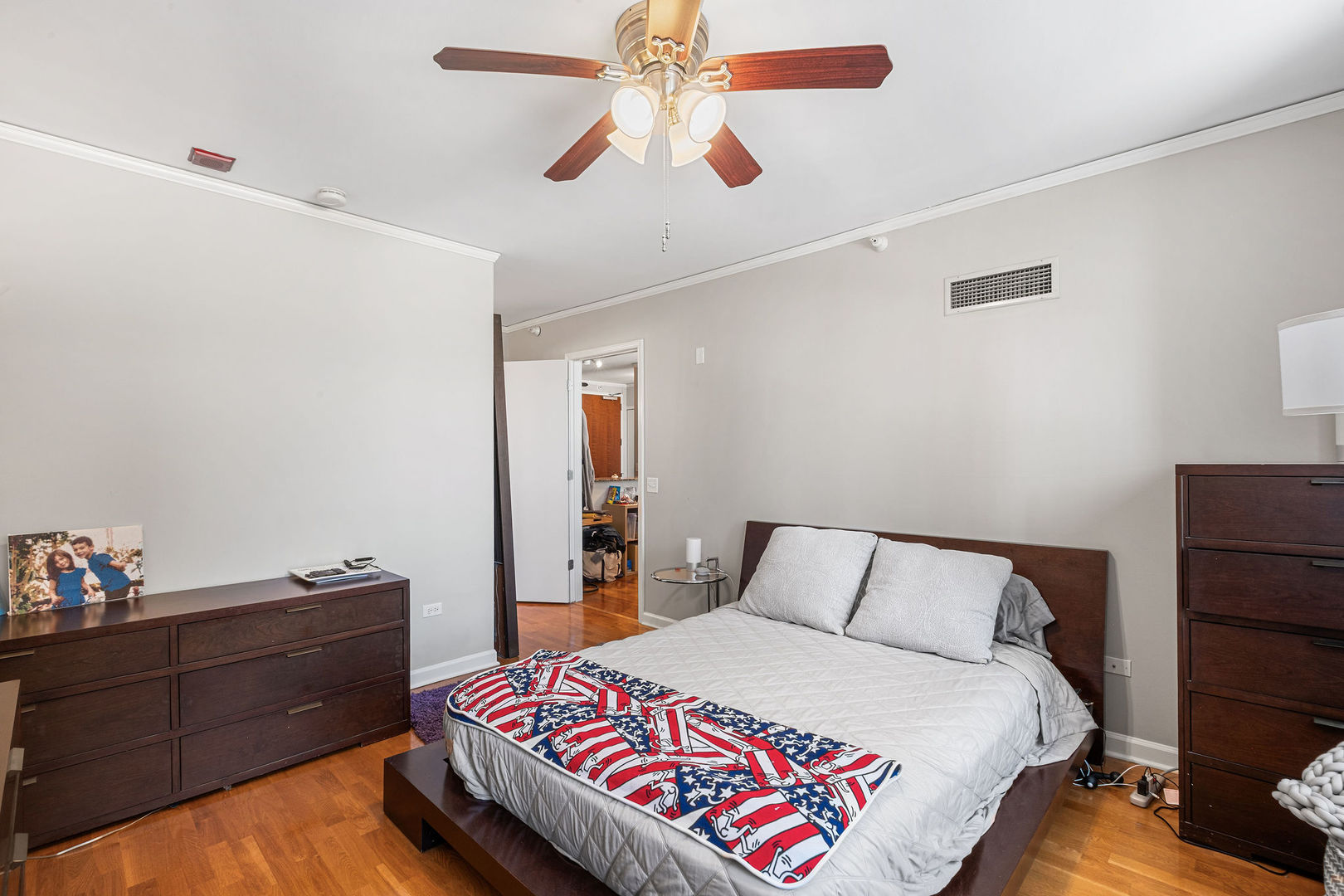 201 N Westshore Drive 604 Property Photo 10