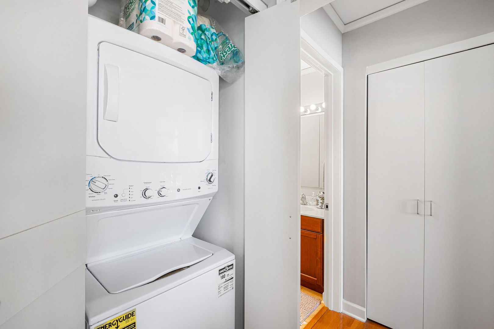 201 N Westshore Drive 604 Property Photo 16