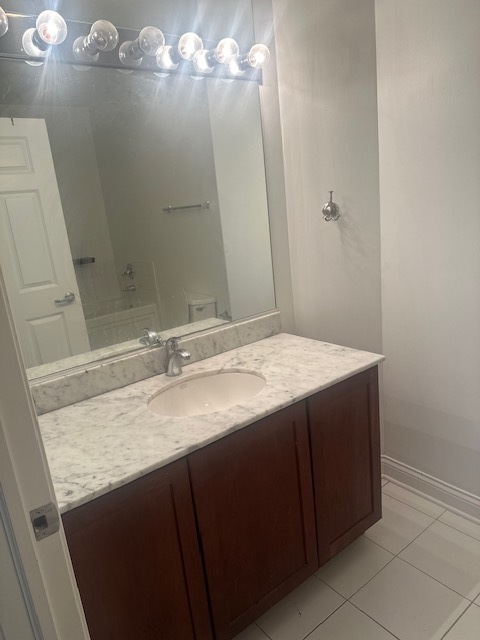 8 W Monroe Street 808 Property Photo 17