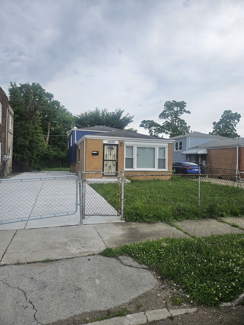 14820 Page Avenue Property Photo 1