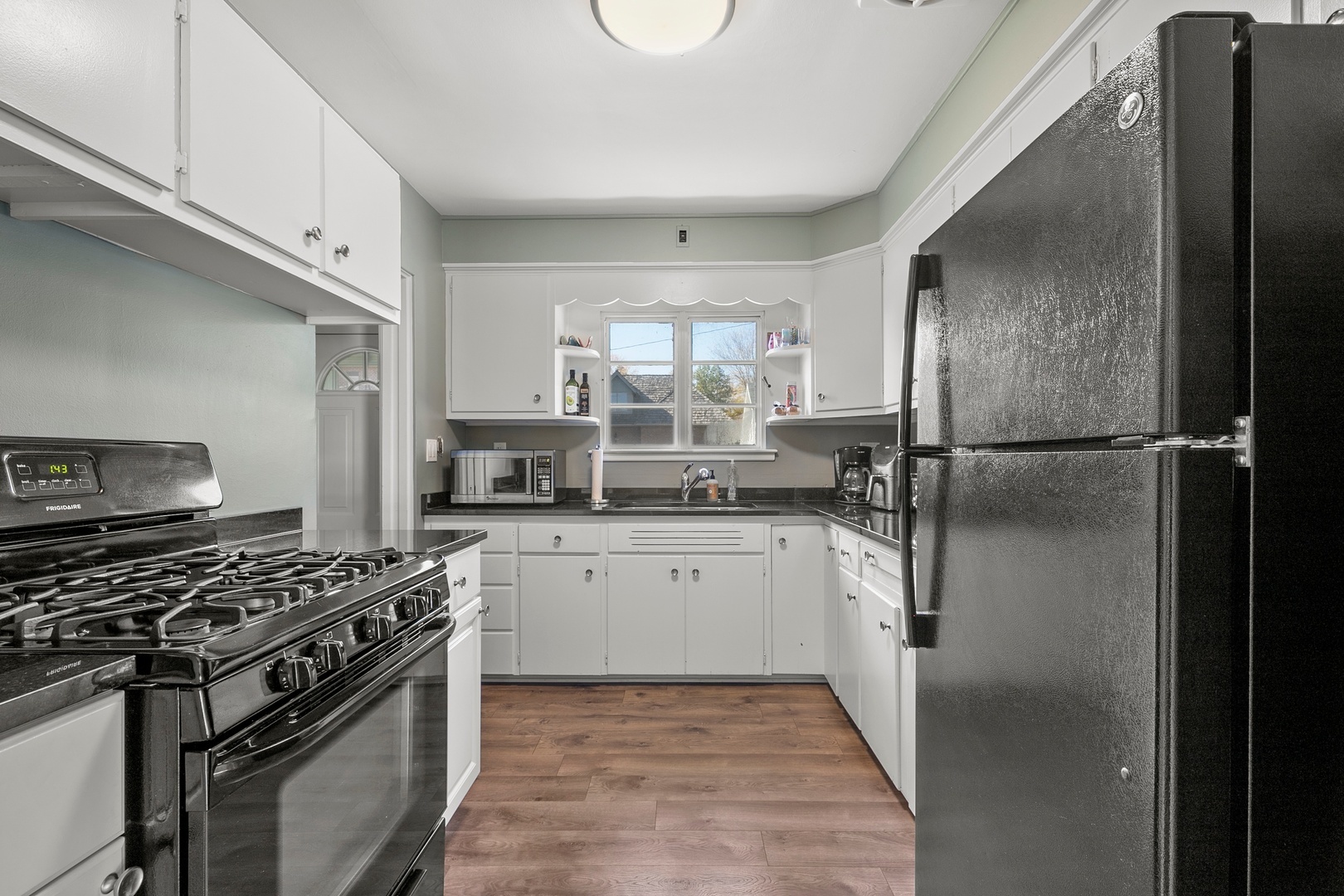 223 S West Street Property Photo 9