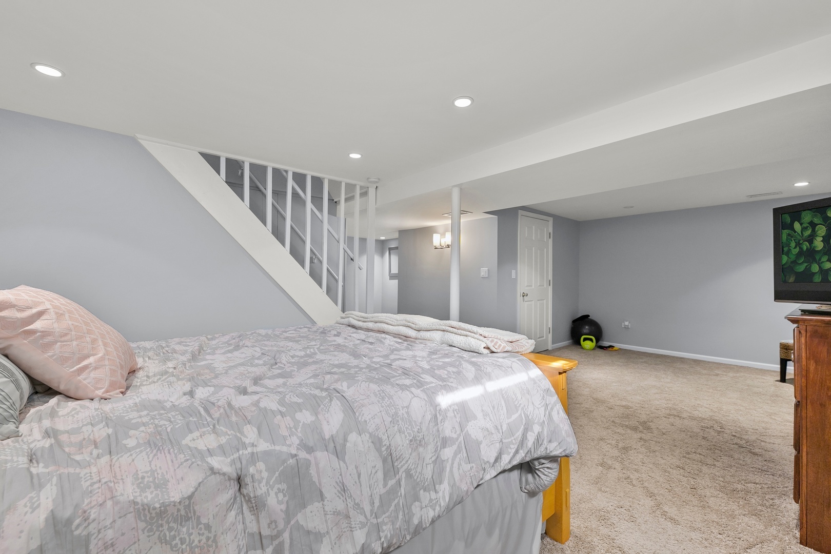 223 S West Street Property Photo 15