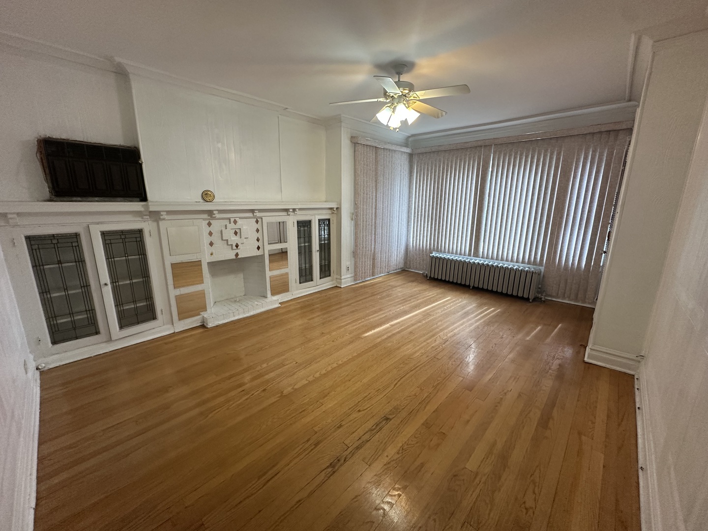 7541 S Merrill Avenue Property Photo 2