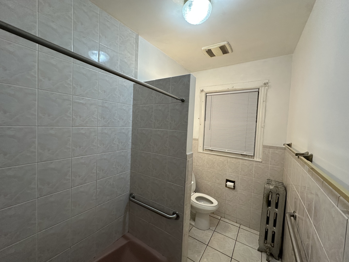 7541 S Merrill Avenue Property Photo 8