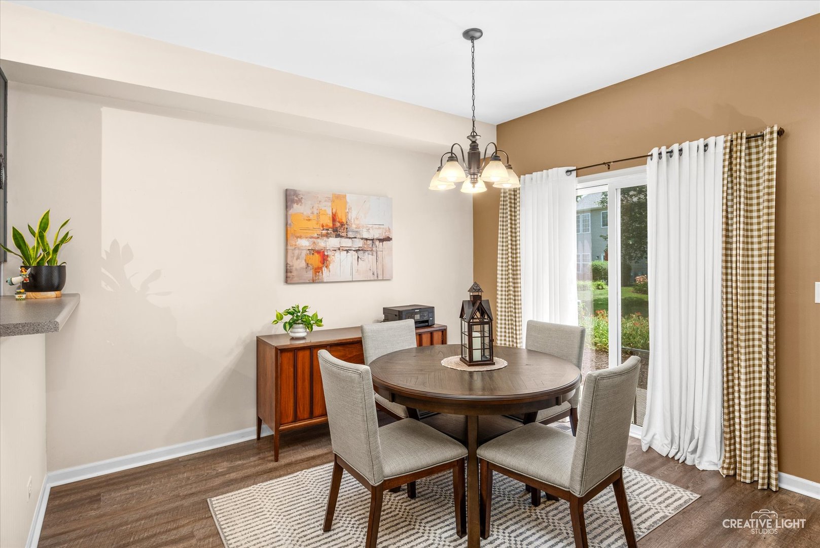 3760 Pope Court Property Photo 4