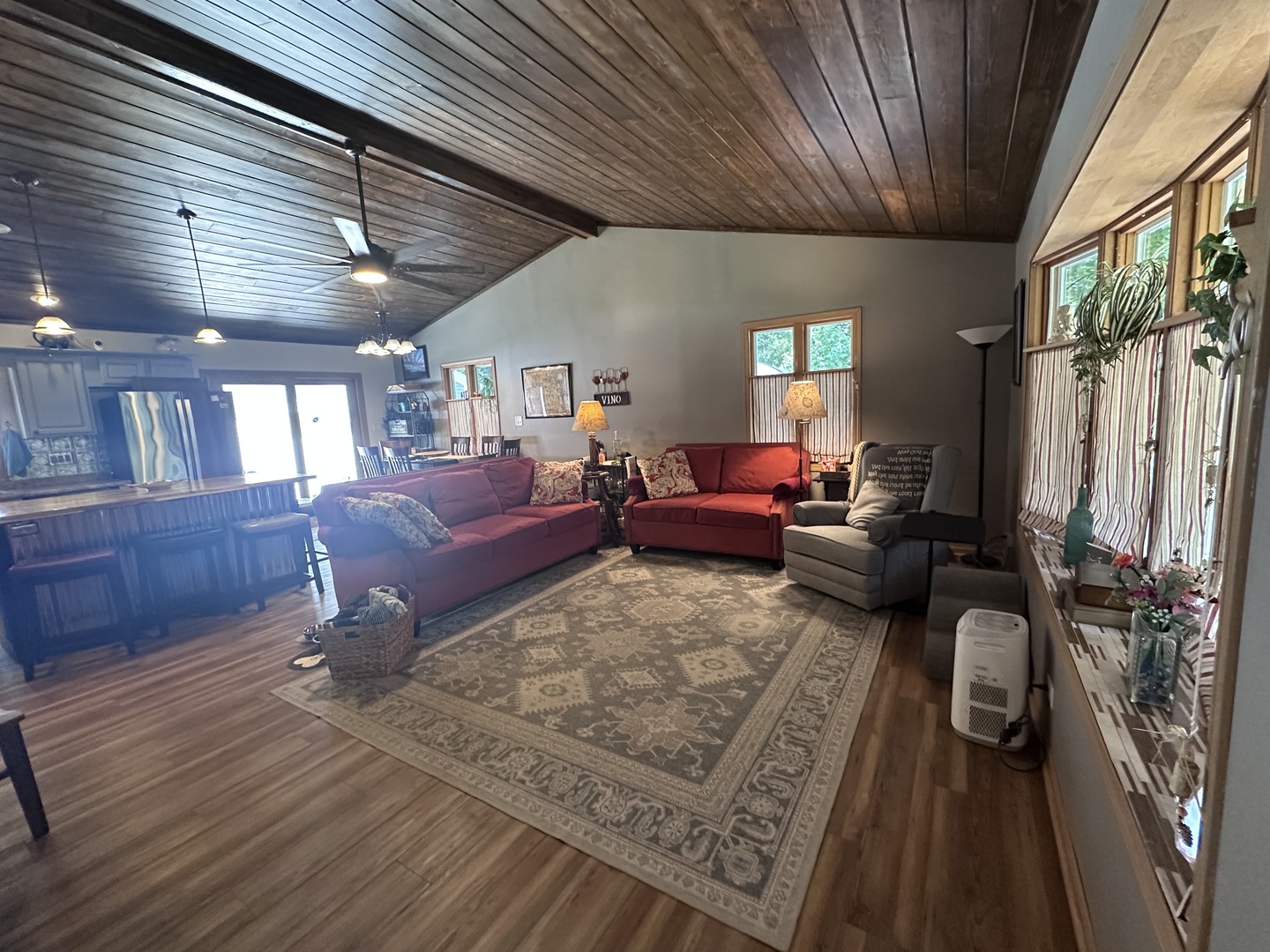 11 Timberlane Drive Property Photo 13