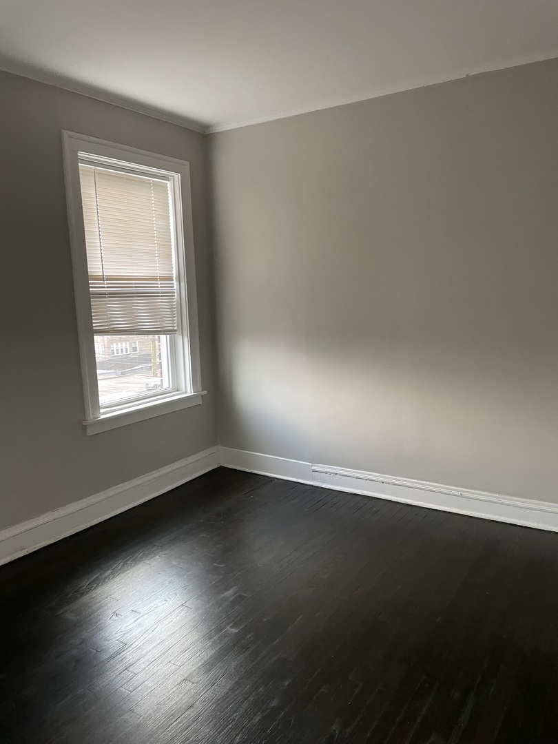 7922 S MARSHFIELD Avenue 3f Property Photo 1