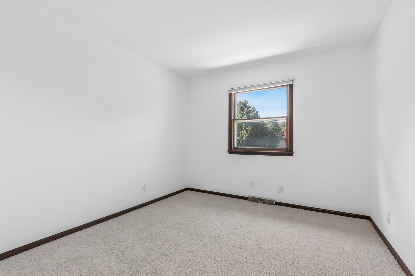 5017 Kenneth Drive Property Photo 16