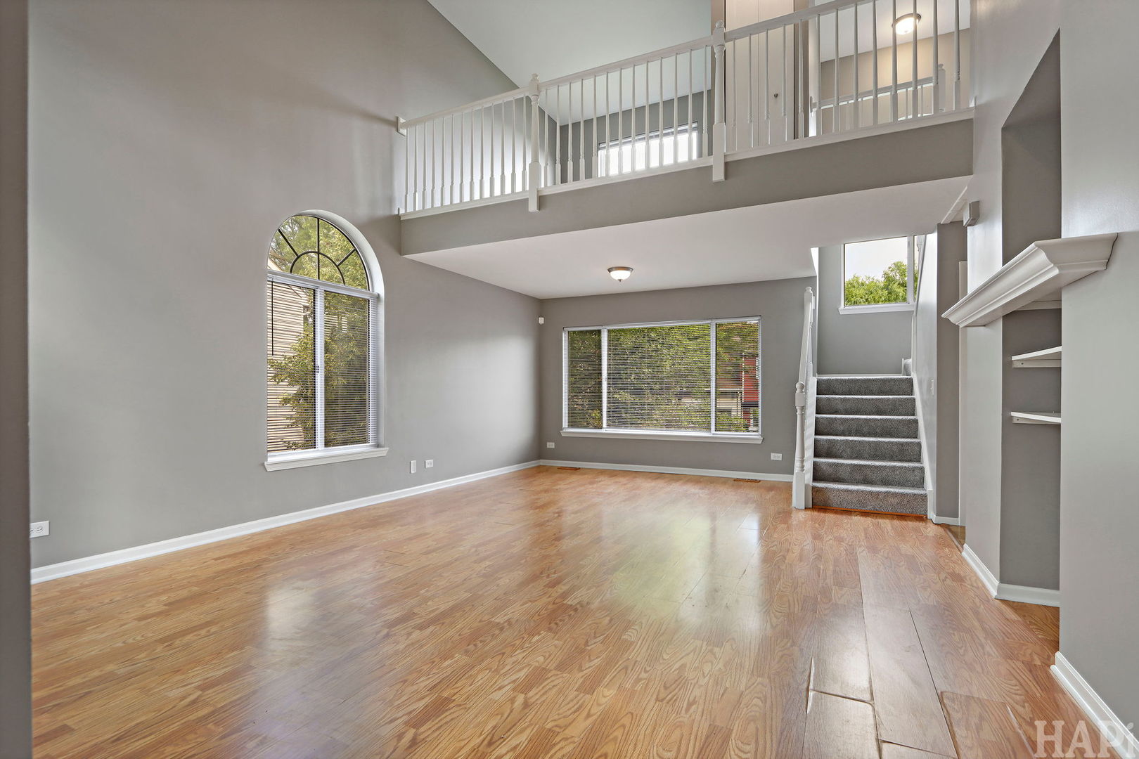 62 E Rustic Lane Property Photo 4