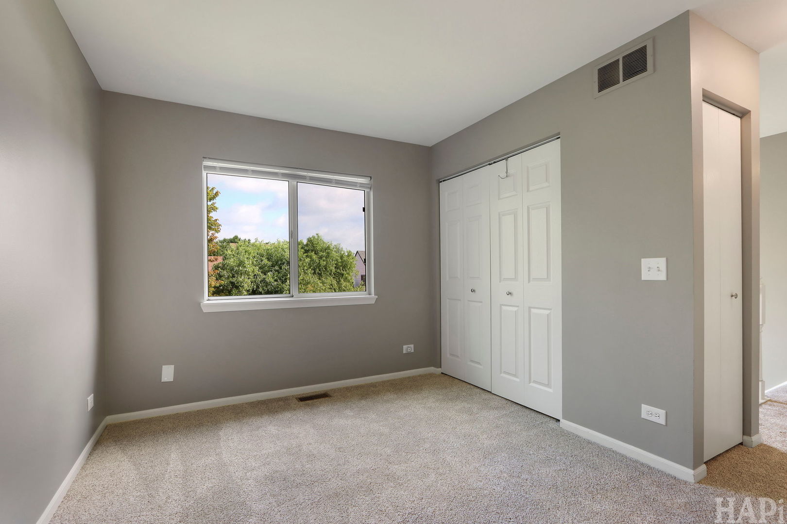 62 E Rustic Lane Property Photo 10