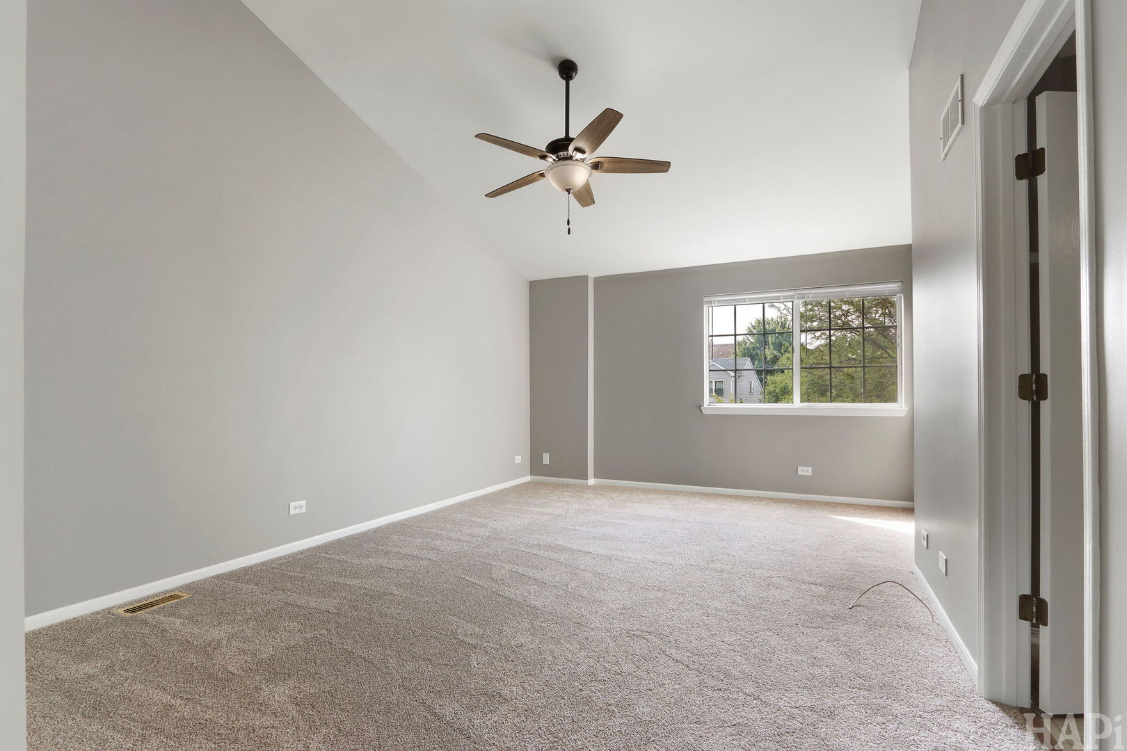 62 E Rustic Lane Property Photo 14