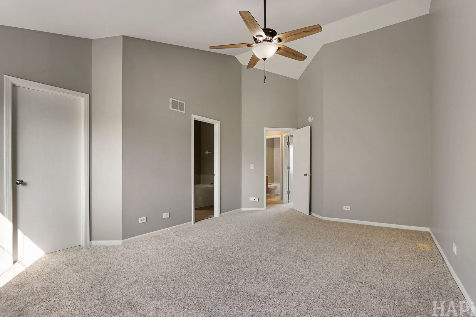 62 E Rustic Lane Property Photo 15